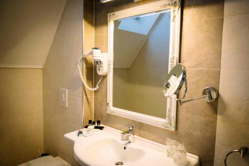 hotel-la-belle-epoque---camera-superioara-cu-paturi-twin-04